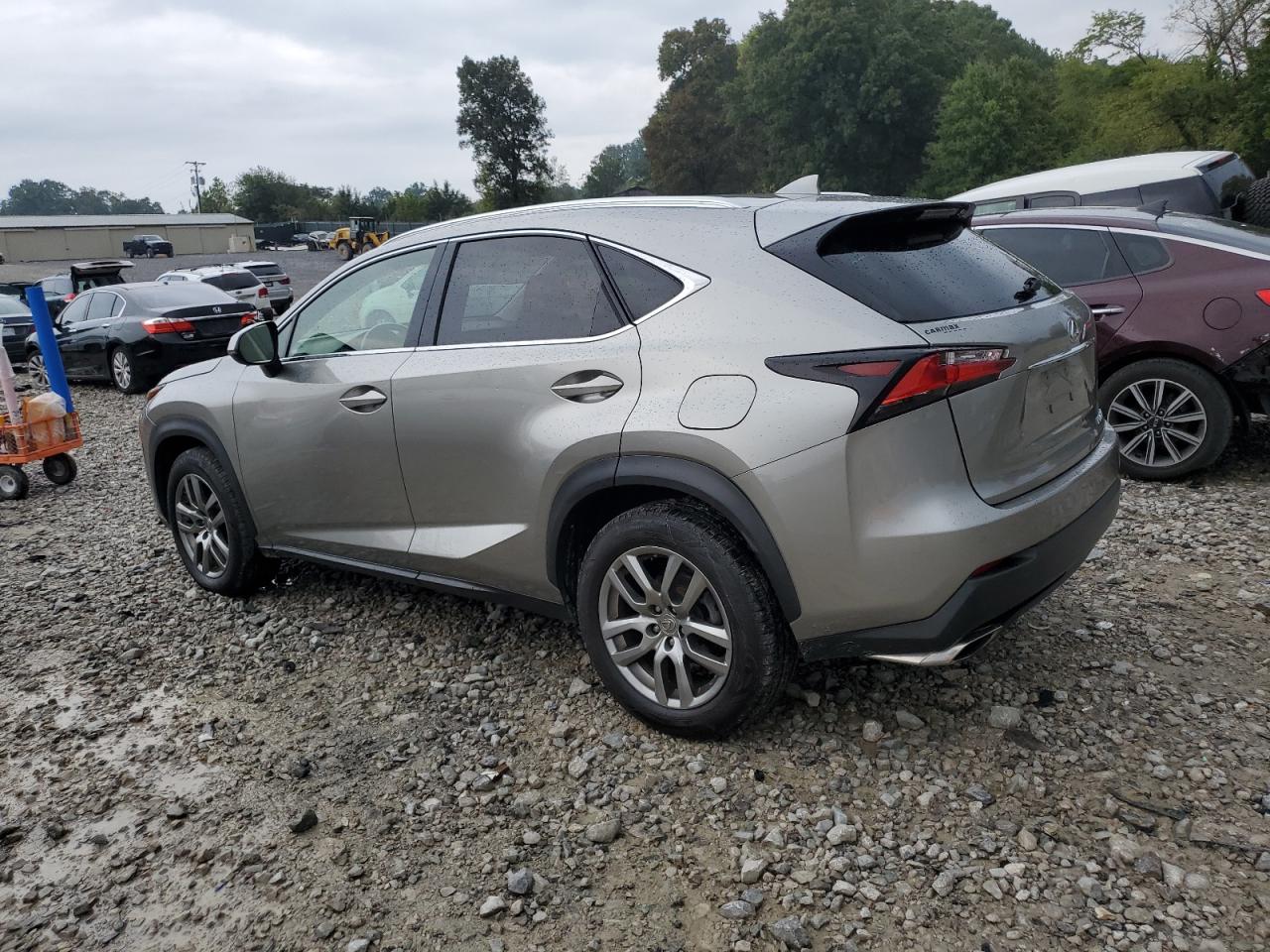 JTJBARBZ0F2013380 2015 LEXUS NX - Image 2