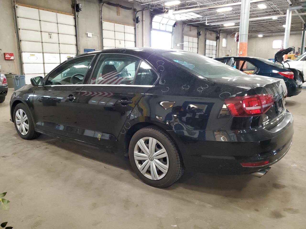 3VW167AJ9HM379928 2017 VOLKSWAGEN JETTA - Image 2