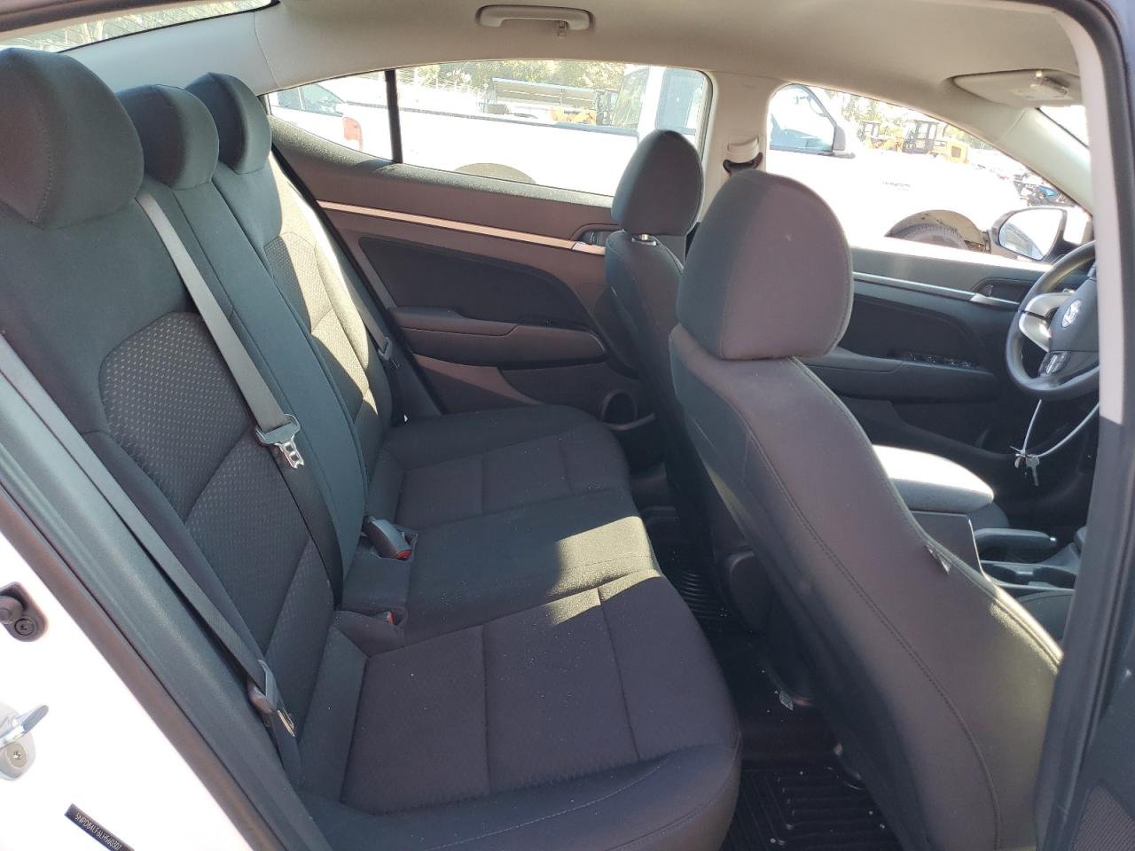 2020 Hyundai Elantra - Image 10