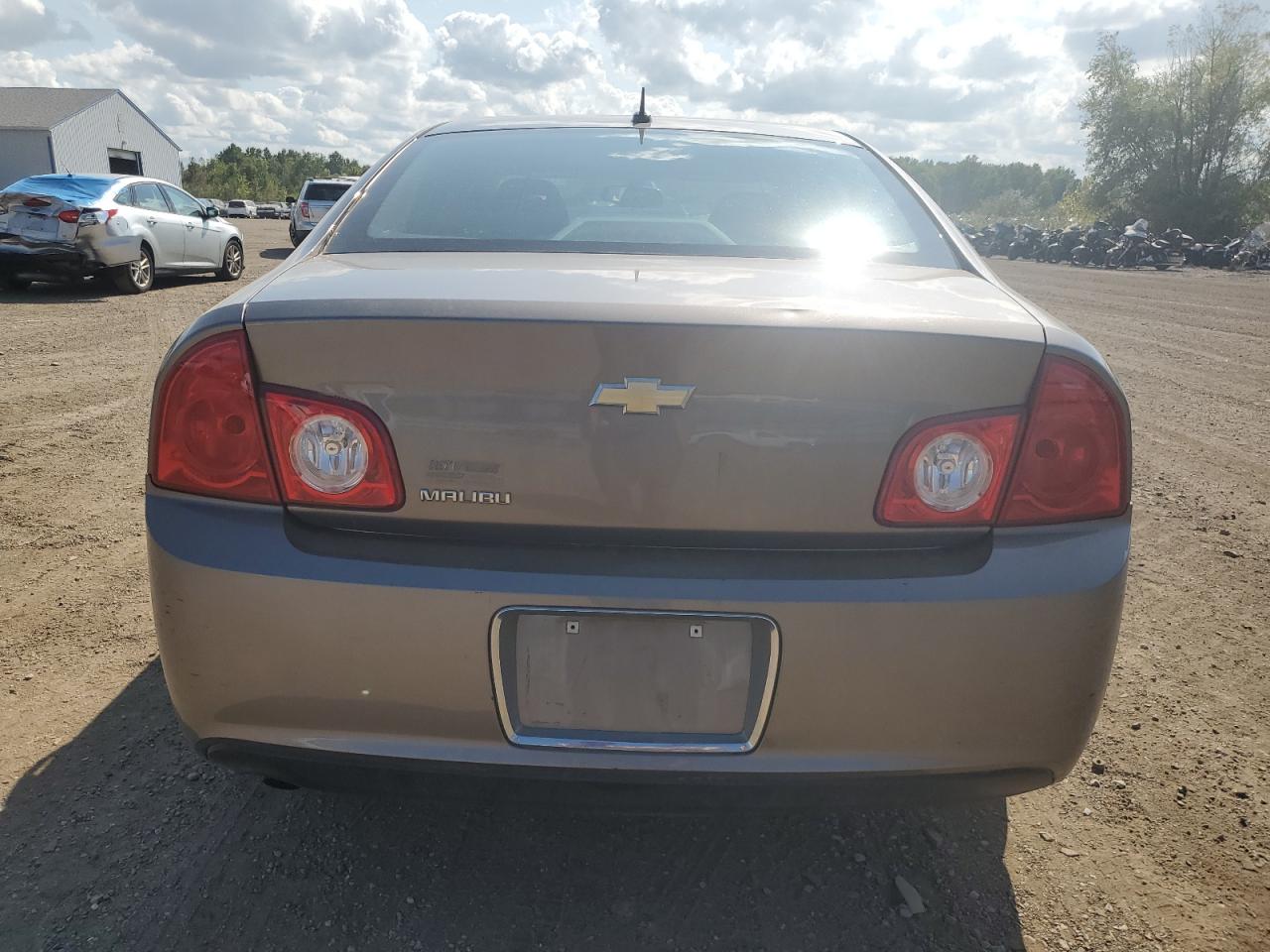 2010 Chevrolet Malibu Ls VIN: 1G1ZB5EB4AF272504 Lot: 72099504