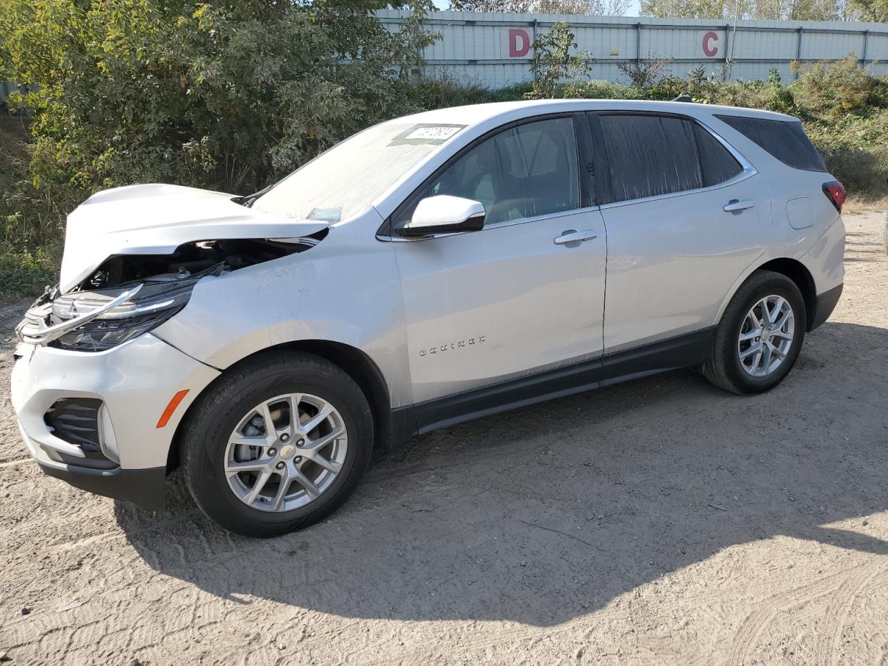 3GNAXKEVXNL137254 2022 CHEVROLET EQUINOX - Image 1