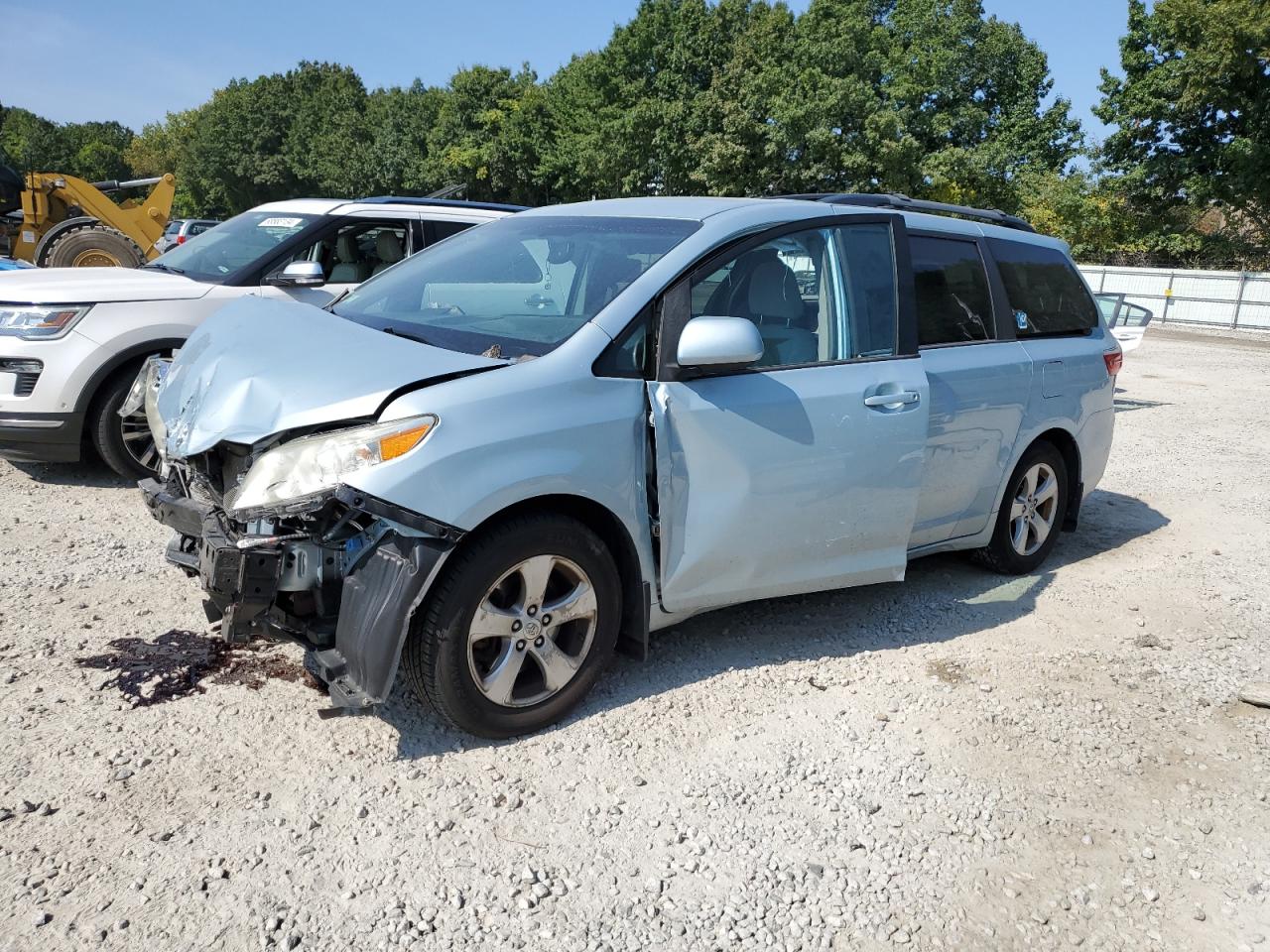 5TDKK3DC0FS540866 2015 TOYOTA SIENNA - Image 1