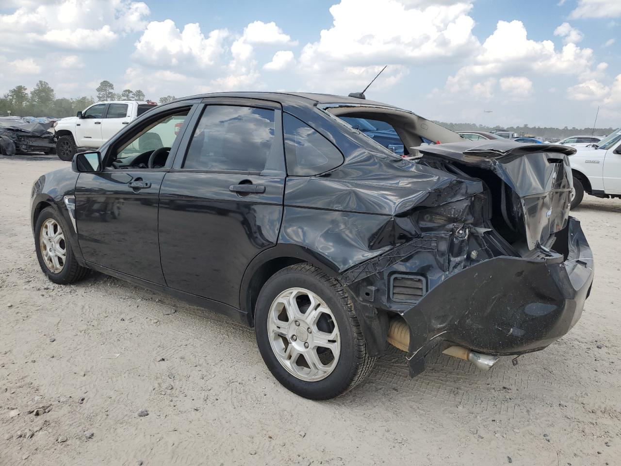 2008 Ford Focus - Image 2