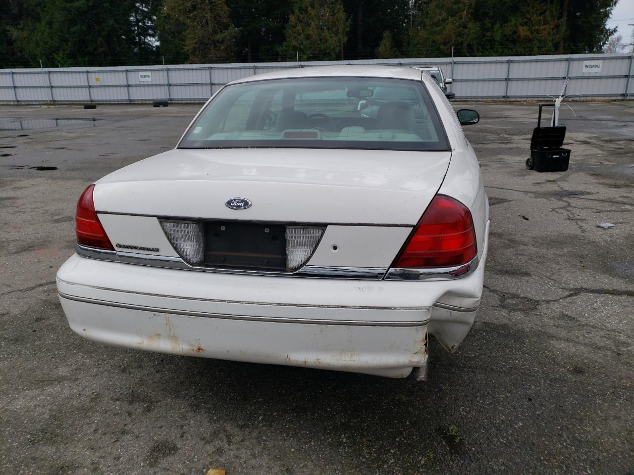 2FDHP74W94X177264 2004 Ford Crown Victoria Lx