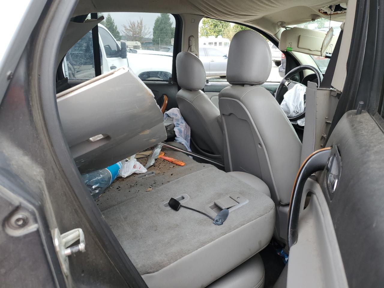 2006 Saturn VUE - Image 11