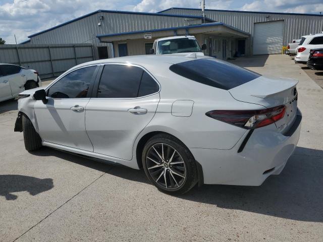 4T1T11AK2PU169337 Toyota Camry SE N 2