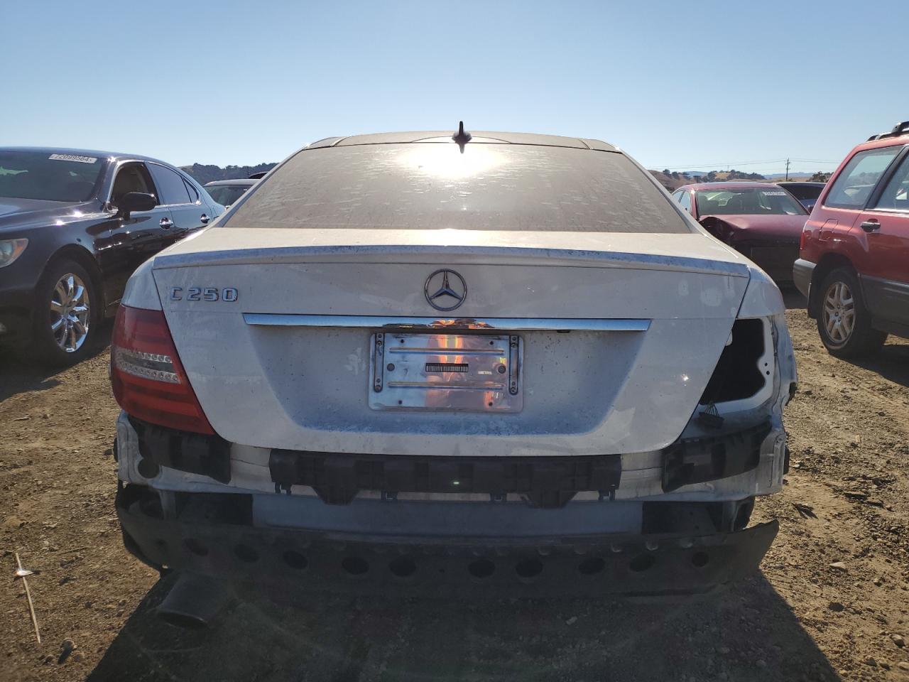 WDDGJ4HB1DG039725 2013 Mercedes-Benz C 250