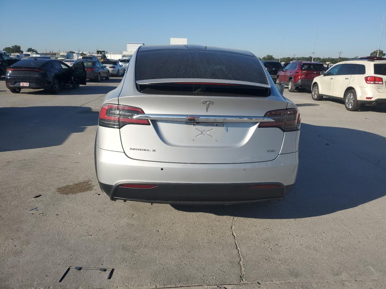 2016 Tesla Model X VIN: 5YJXCBE26GF008823 Lot: 73244774