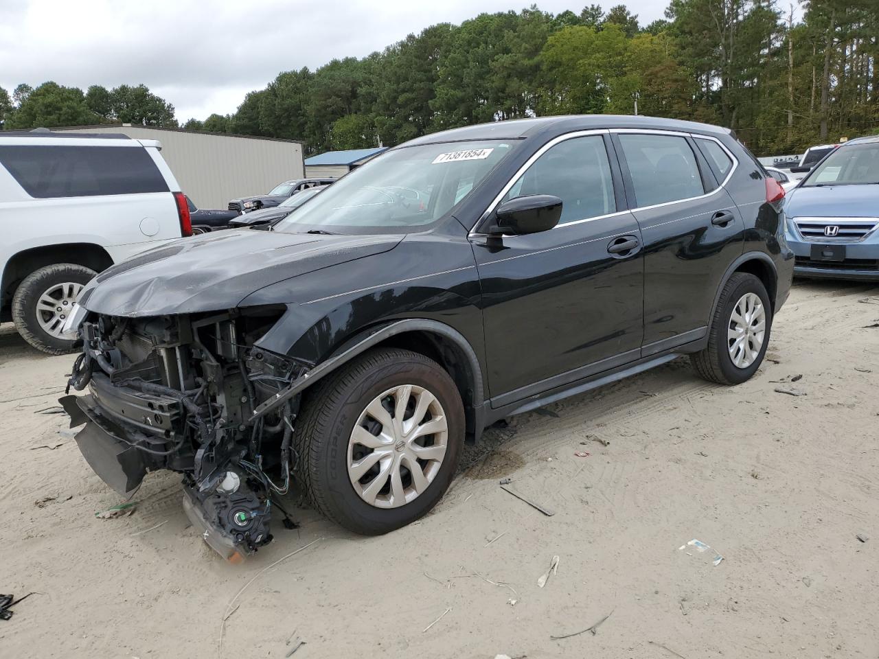 KNMAT2MV9JP541473 2018 NISSAN ROGUE - Image 1