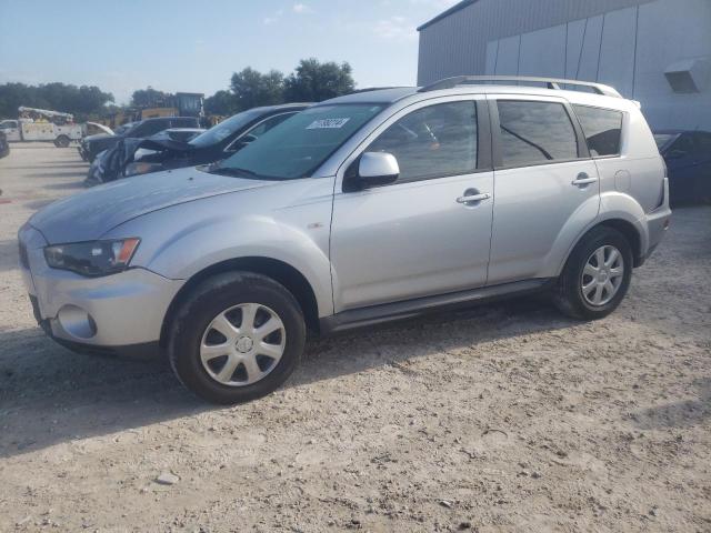 2013 Mitsubishi Outlander Es