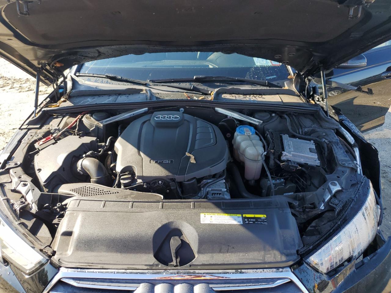 WAUKMAF46JA219759 2018 Audi A4 Premium