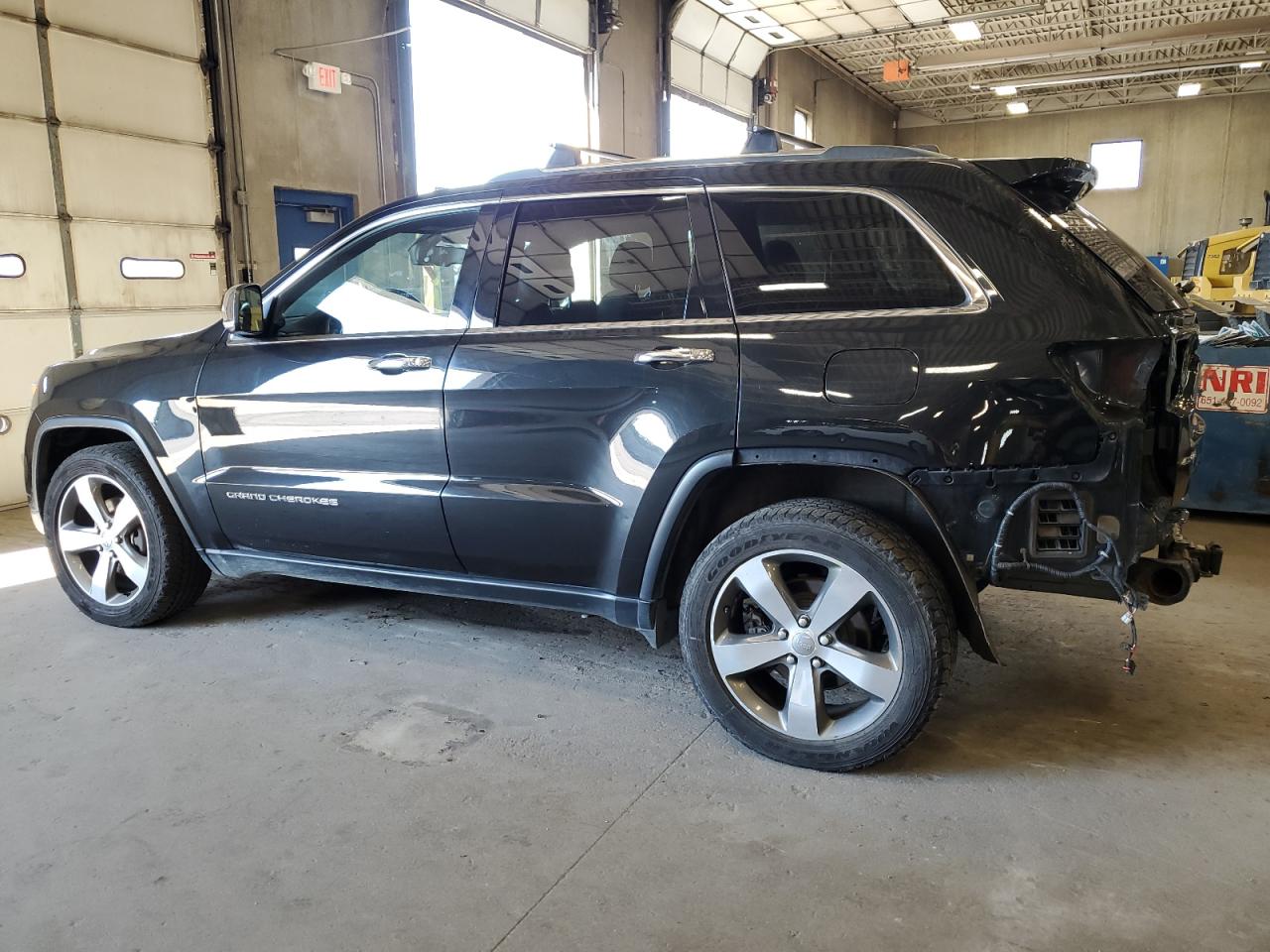 2015 Jeep Grand Cherokee Limited VIN: 1C4RJFBGXFC633646 Lot: 69450304