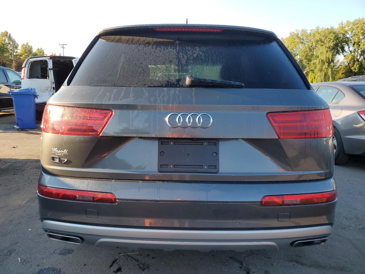 WA1AHAF76KD017799 2019 Audi Q7 Premium