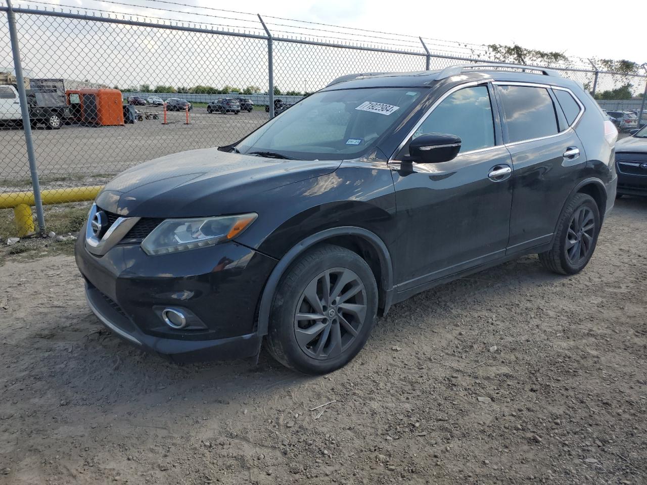 5N1AT2MT5GC910582 2016 NISSAN ROGUE - Image 1