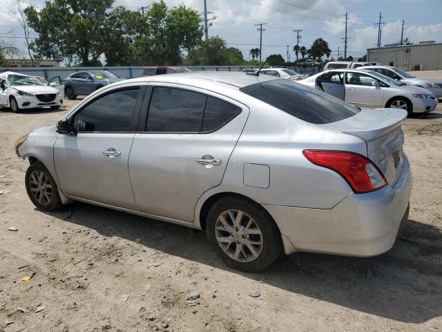  NISSAN VERSA 2019 Silver