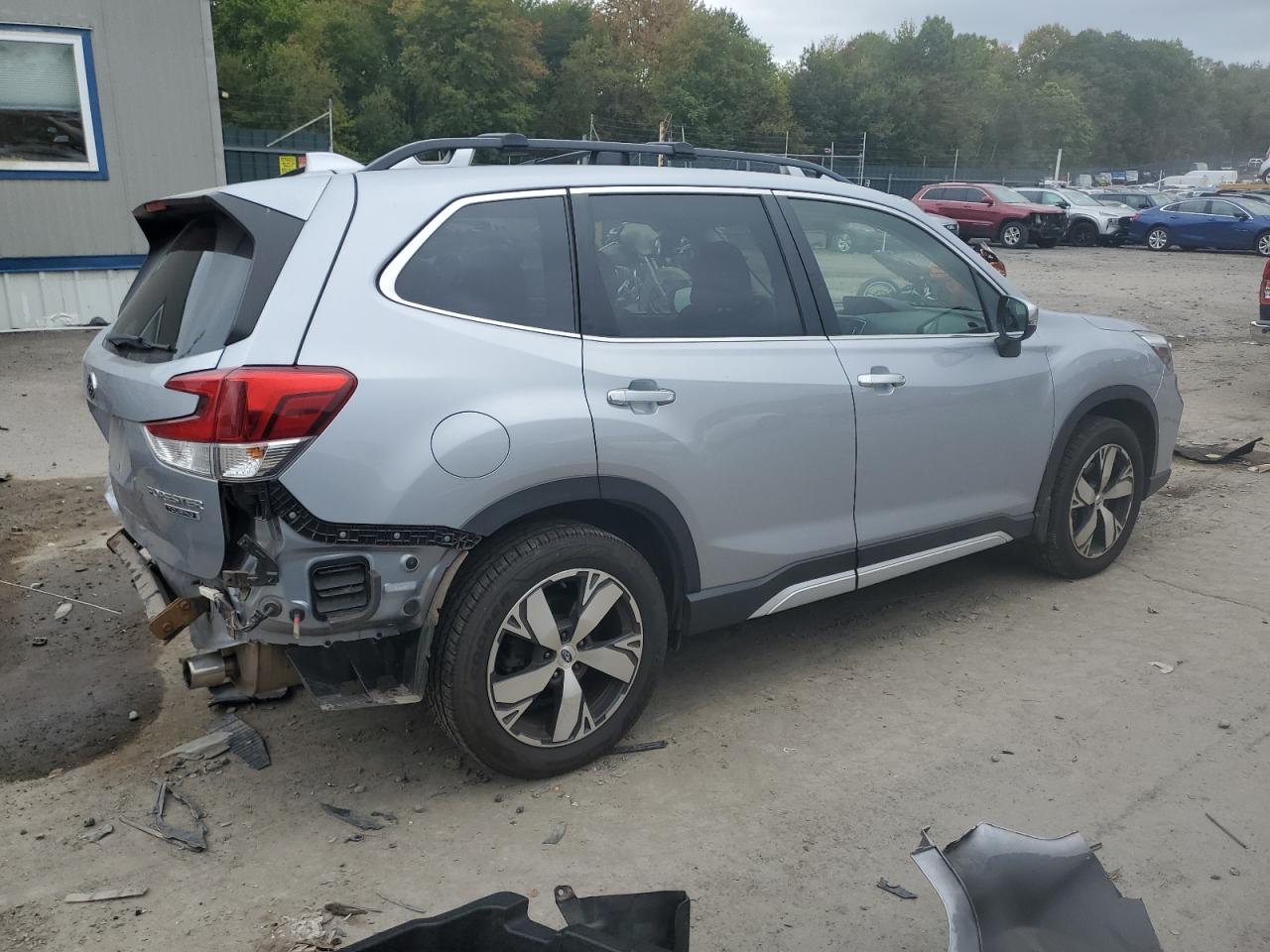 JF2SKAWC5KH591460 2019 Subaru Forester Touring