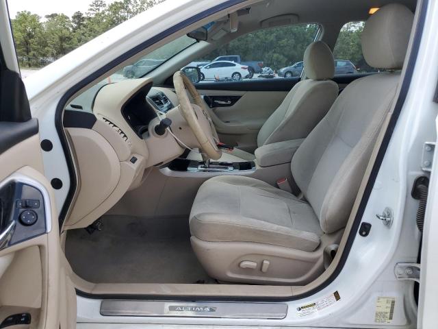 Sedans NISSAN ALTIMA 2013 White