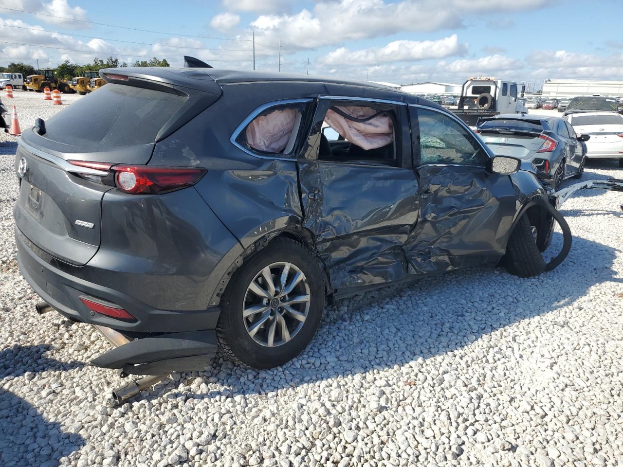 2018 Mazda CX-9 - Image 3