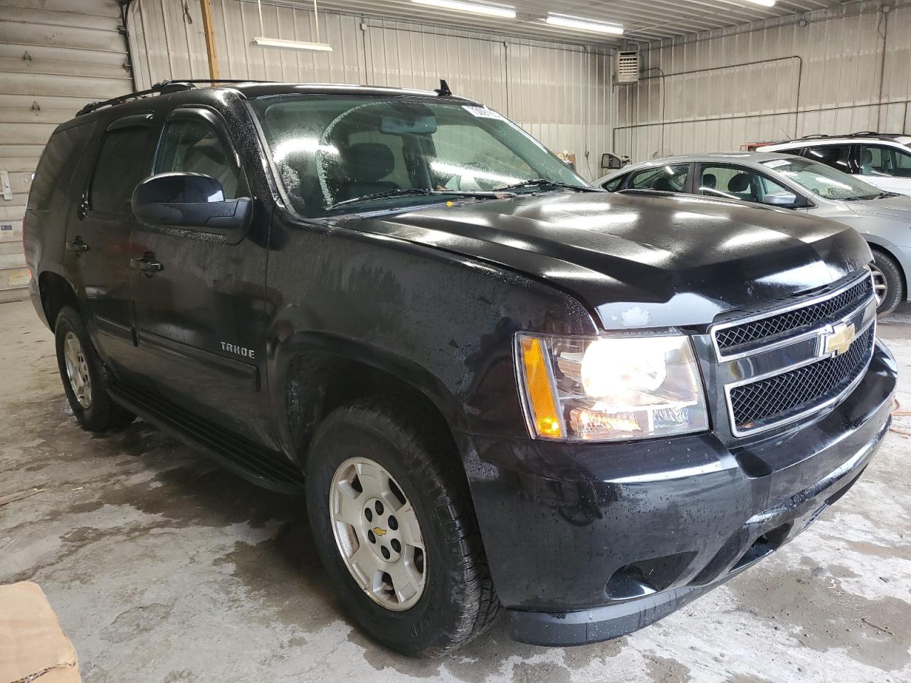 2011 Chevrolet Tahoe K1500 Ls VIN: 1GNSKAE07BR390571 Lot: 73091654