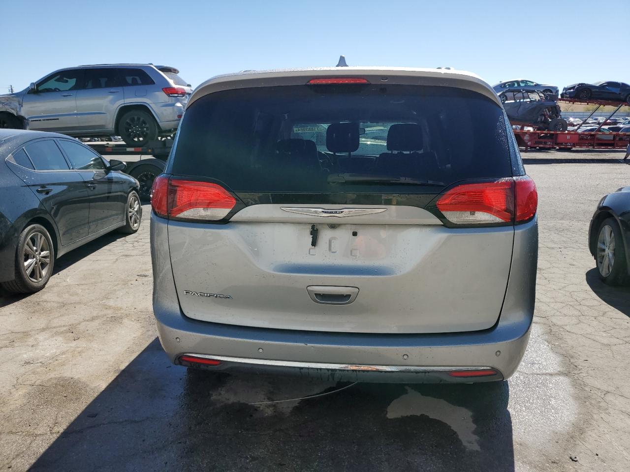 2C4RC1BG7KR581455 2019 Chrysler Pacifica Touring L