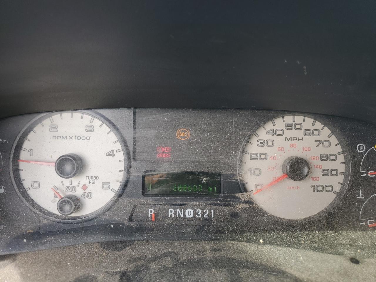 2005 Ford F250 - Image 9