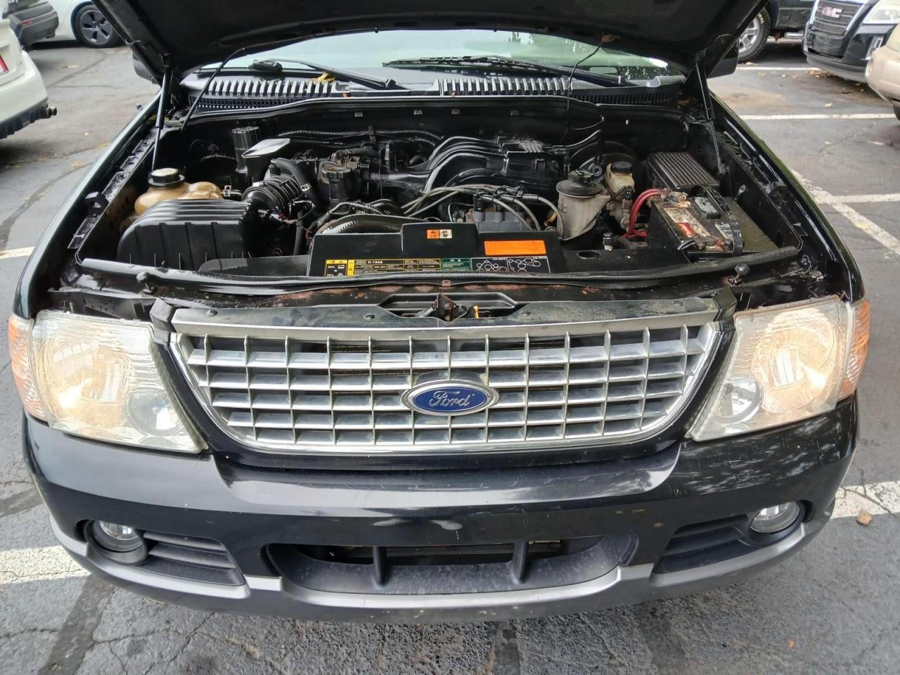 1FMDU73K94UA55861 2004 Ford Explorer Xlt