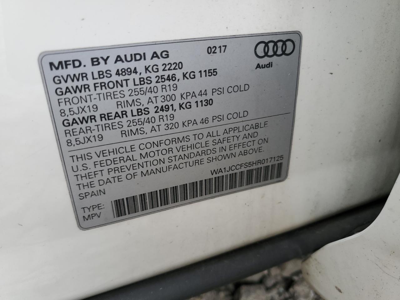 WA1JCCFS5HR017125 2017 Audi Q3 Premium Plus