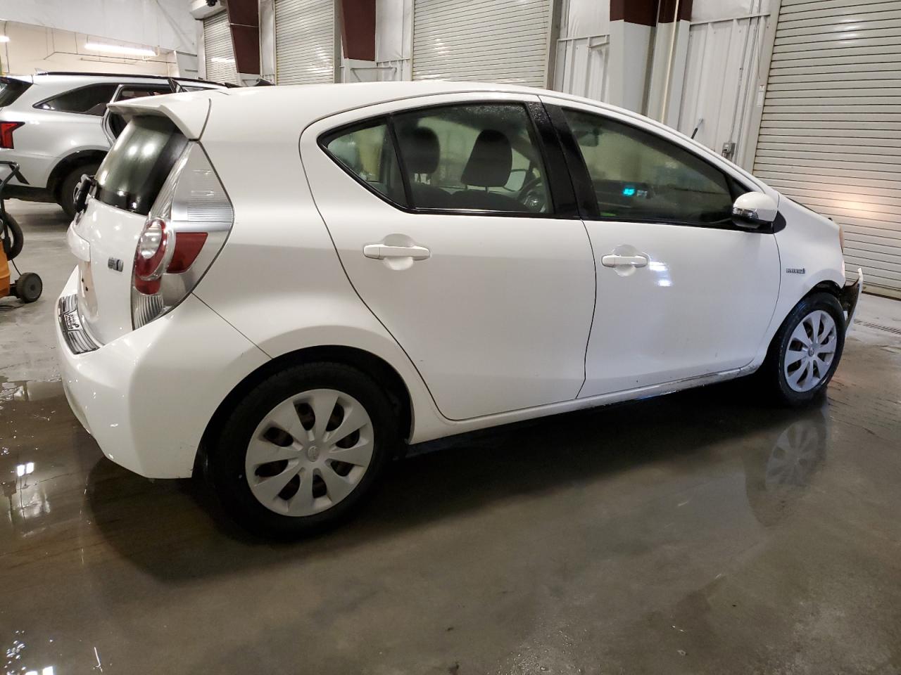 VIN JTDKDTB30D1545394 2013 TOYOTA PRIUS no.3