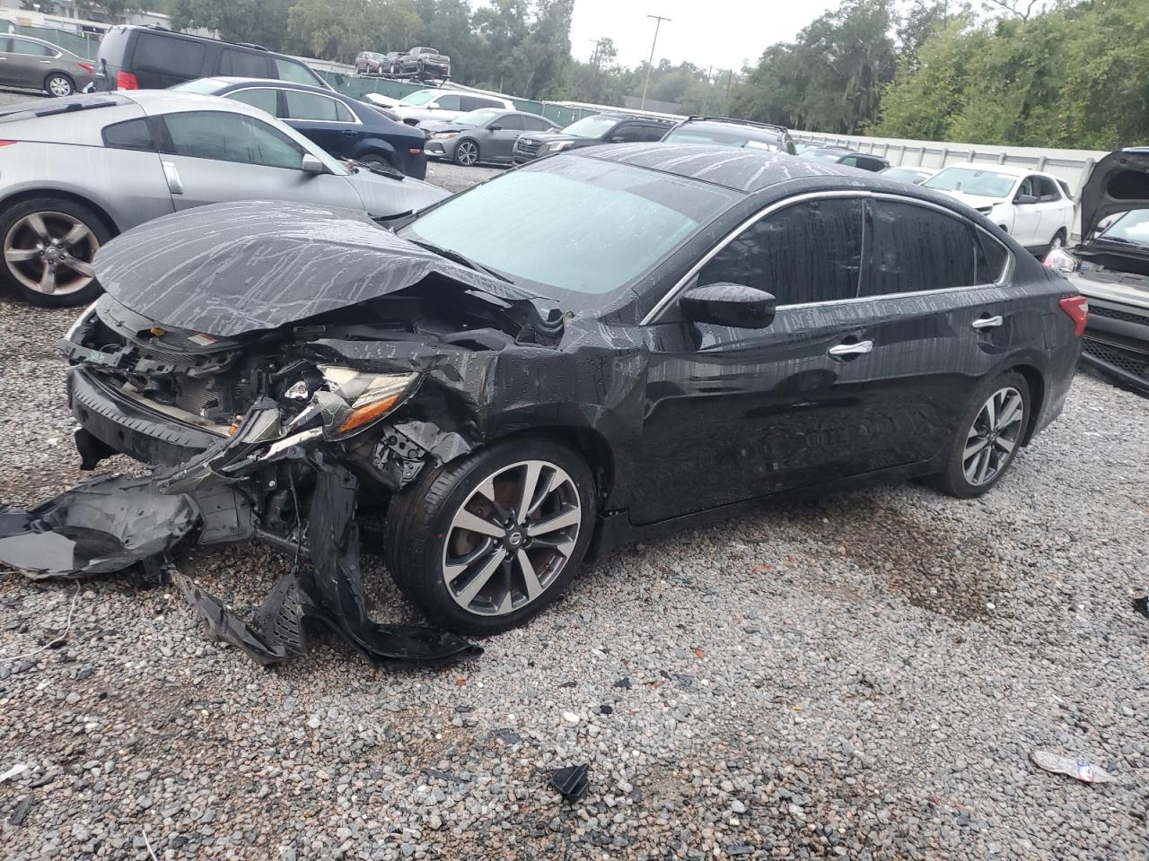 1N4AL3AP8HC483889 2017 NISSAN ALTIMA - Image 1