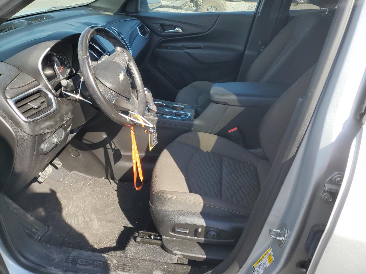 2GNAXTEV0K6257408 2019 Chevrolet Equinox Lt