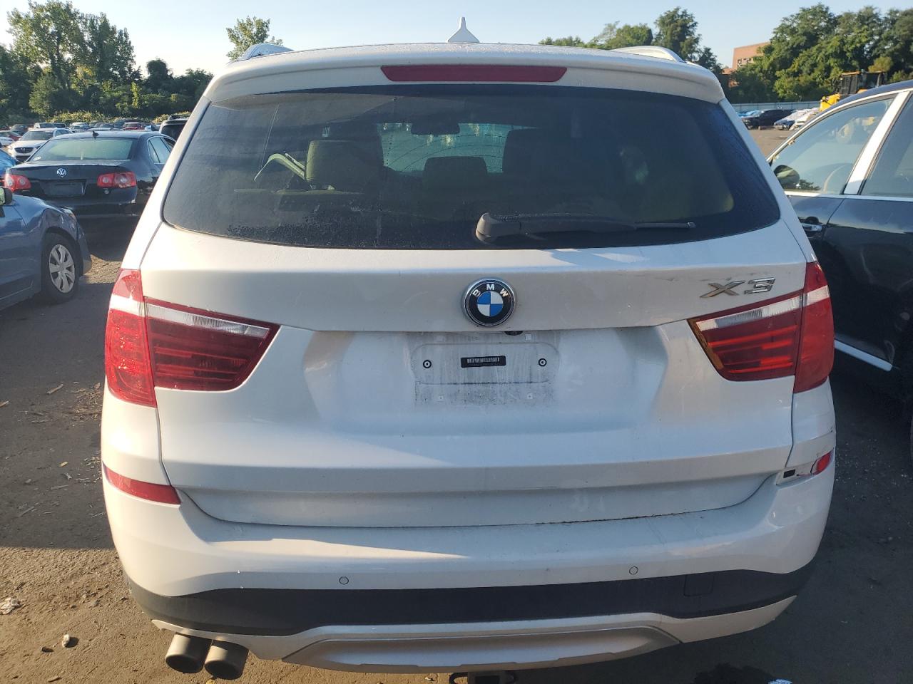 5UXWX9C32H0T23038 2017 BMW X3 xDrive28I