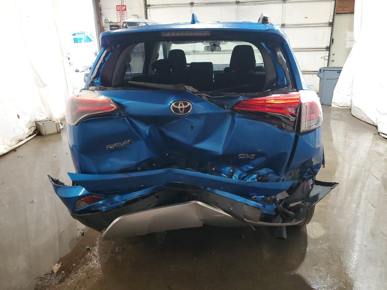 2017 Toyota Rav4 Xle VIN: JTMRFREV9HJ105477 Lot: 72570364