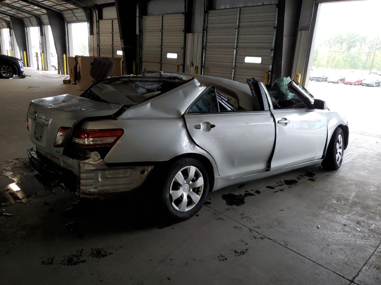 2011 Toyota Camry - Image 3