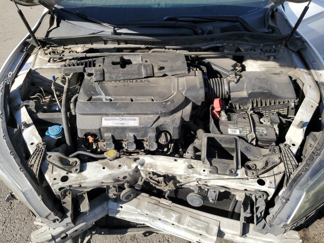 1HGCR3F81EA010136 2014 Honda Accord Exl