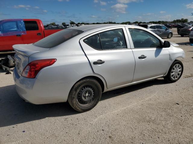  NISSAN VERSA 2014 Srebrny