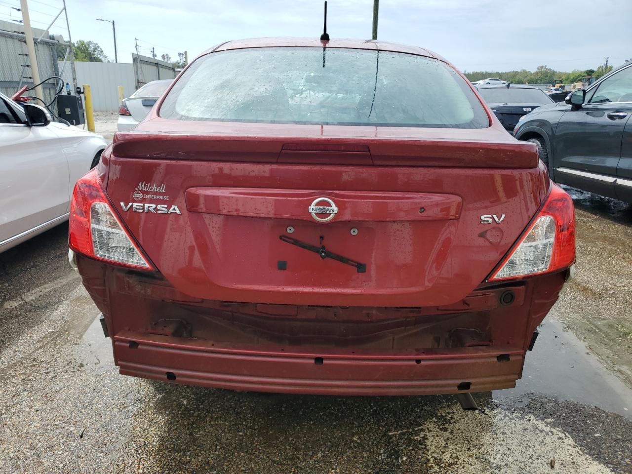 3N1CN7AP4JL819989 2018 Nissan Versa S