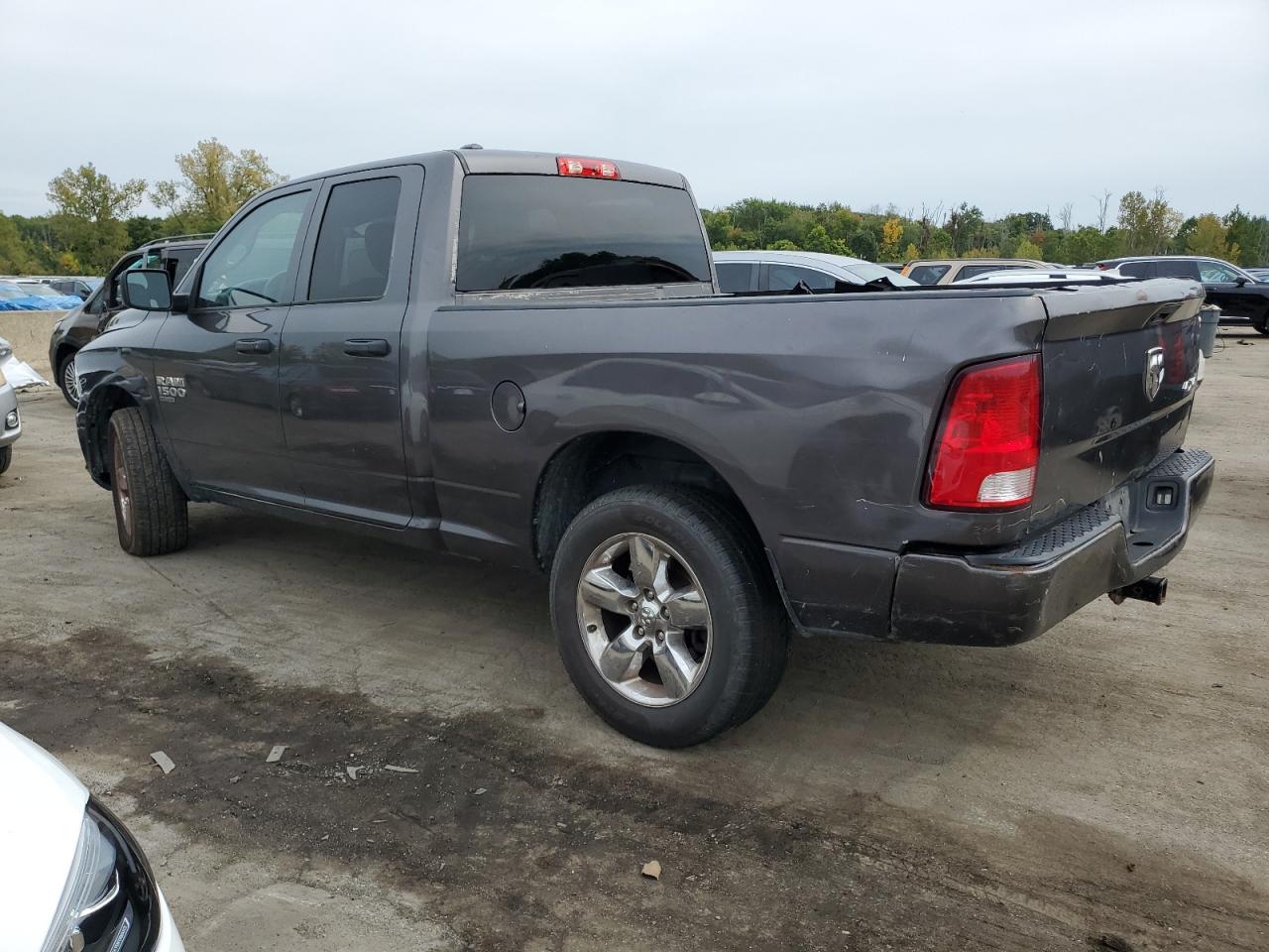 2019 RAM 1500 - Image 2