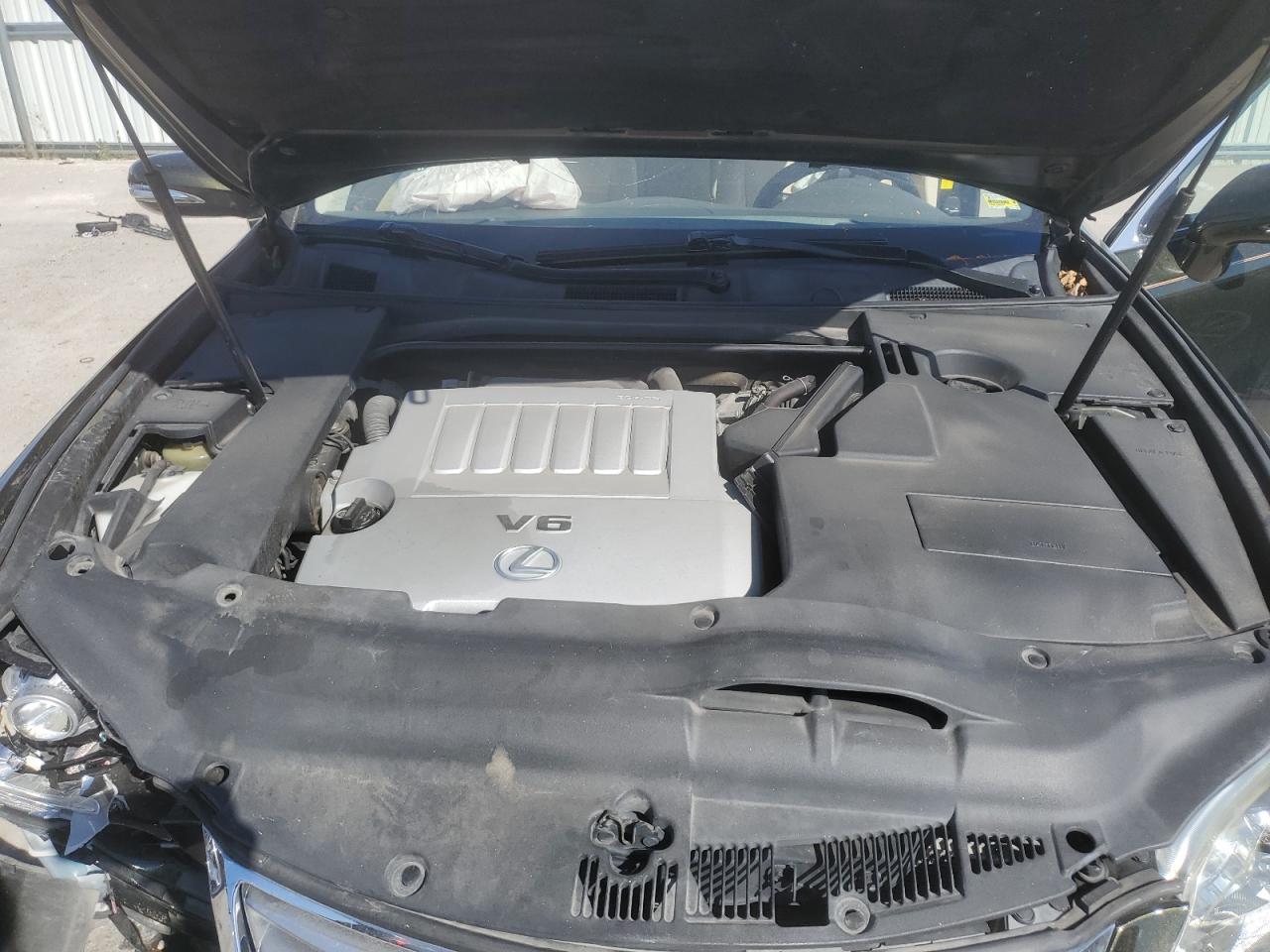 2010 Lexus ES - Image 11