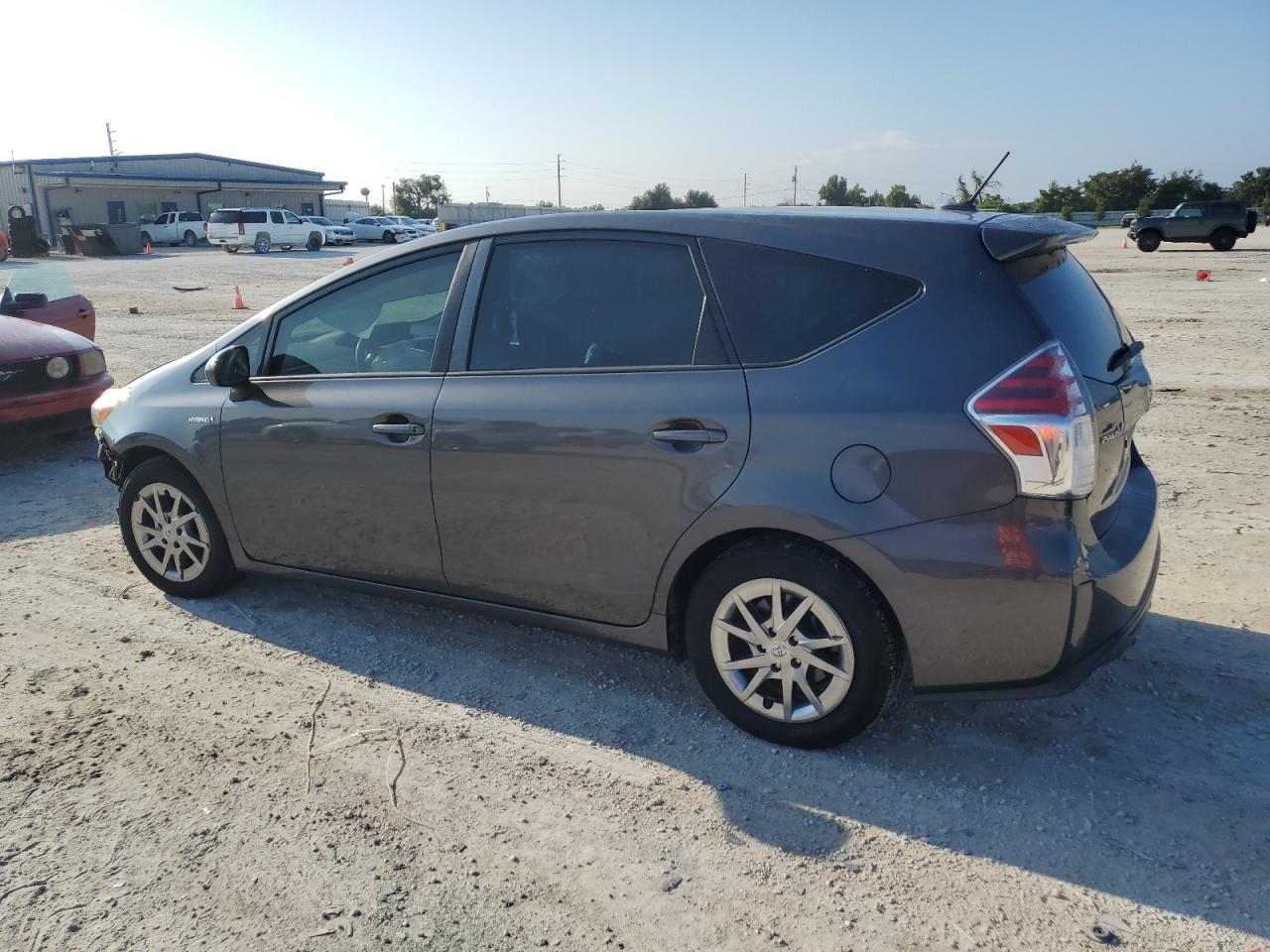 VIN JTDZN3EU9FJ039629 2015 TOYOTA PRIUS no.2