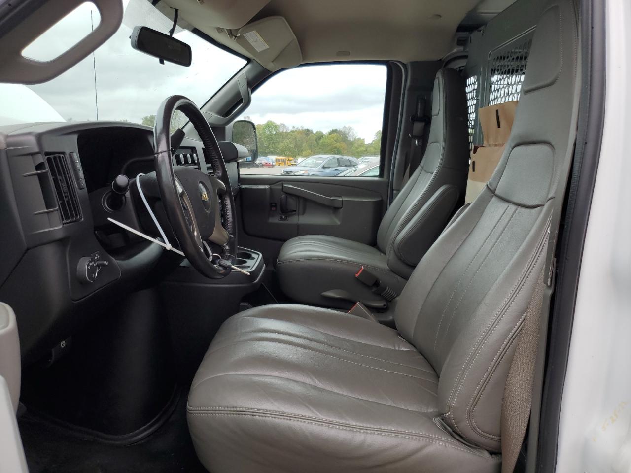 2019 Chevrolet Express G2500 VIN: 1GCWGBFG1K1190765 Lot: 73225594