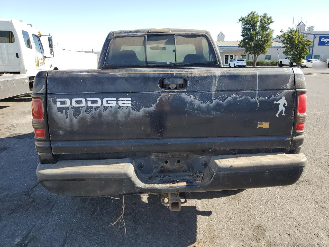 3B7HC16Y8WM251304 1998 Dodge Ram 1500