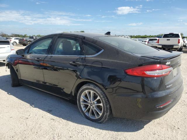 3FA6P0HD6LR249085 Ford Fusion SE 2