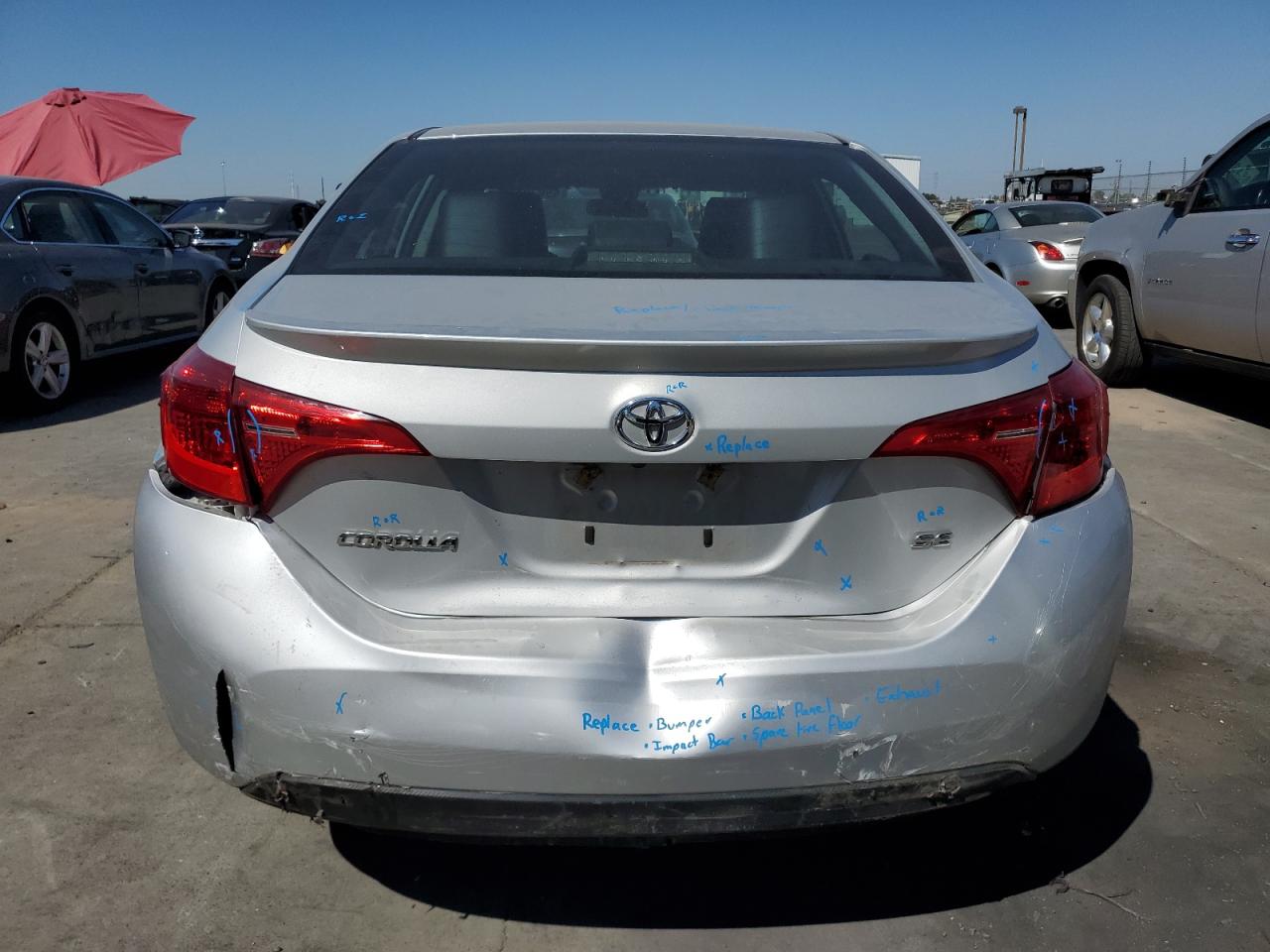 2018 Toyota Corolla L VIN: 2T1BURHE7JC064156 Lot: 69870464