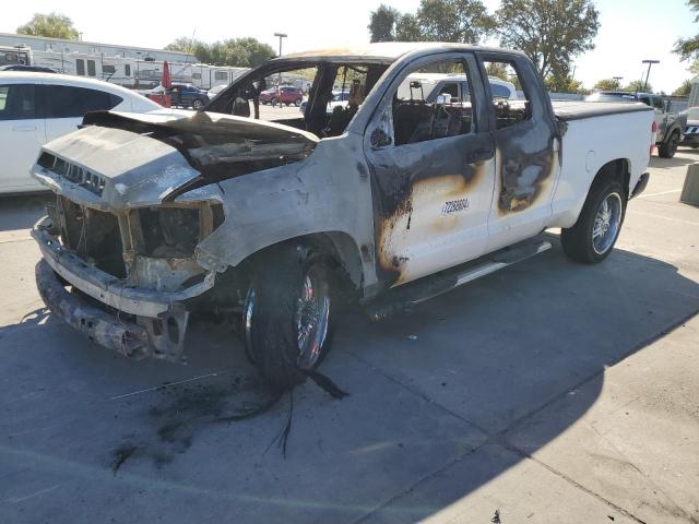 2014 Toyota Tundra Double Cab Sr