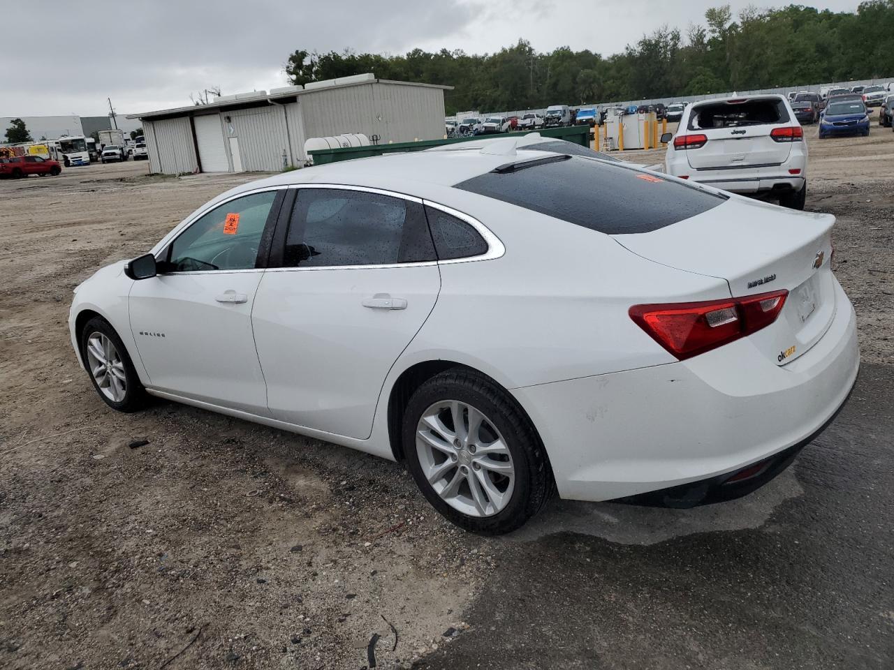 1G1ZE5ST5HF258299 2017 CHEVROLET MALIBU - Image 2