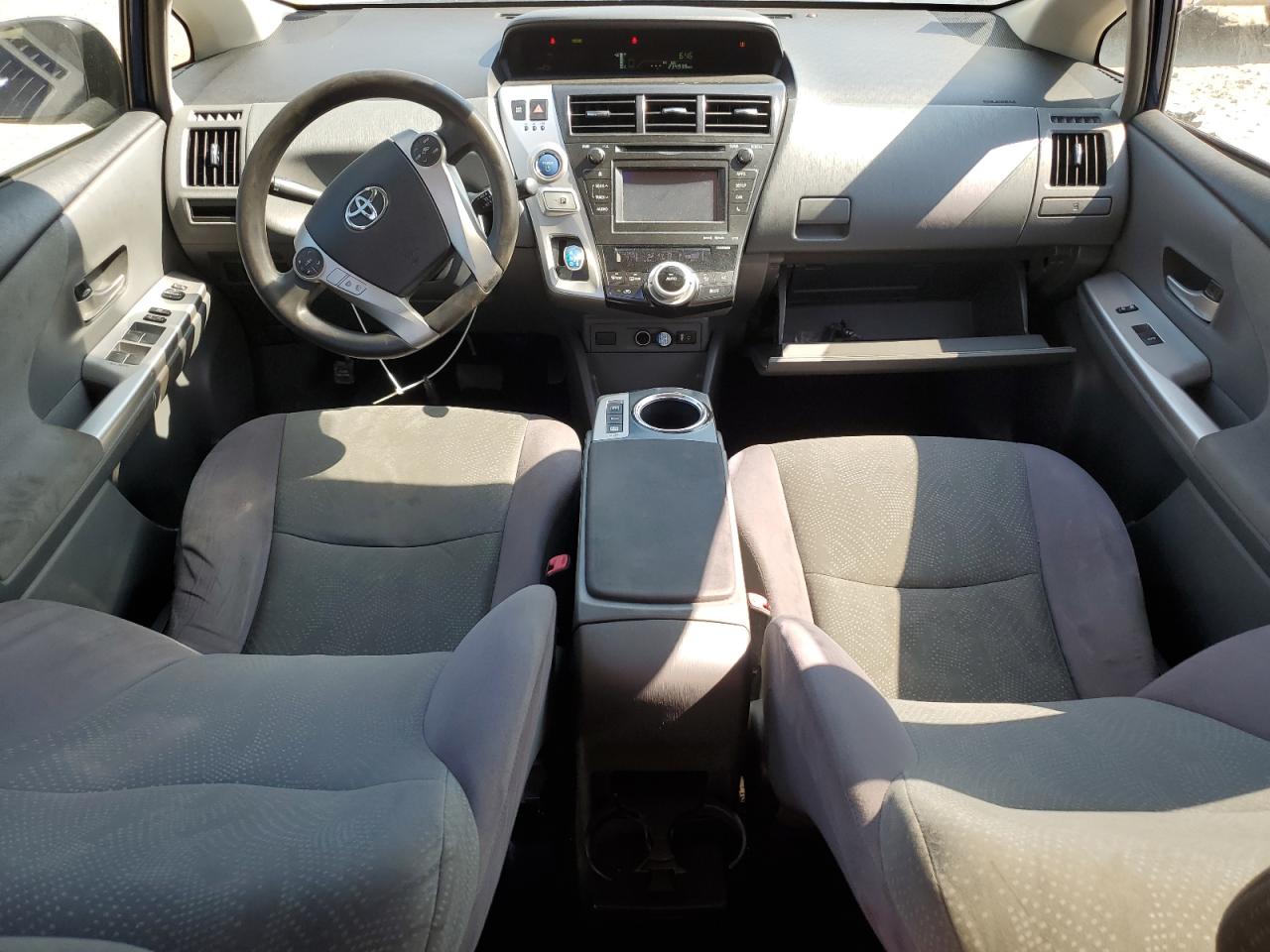 2013 Toyota Prius - Image 8