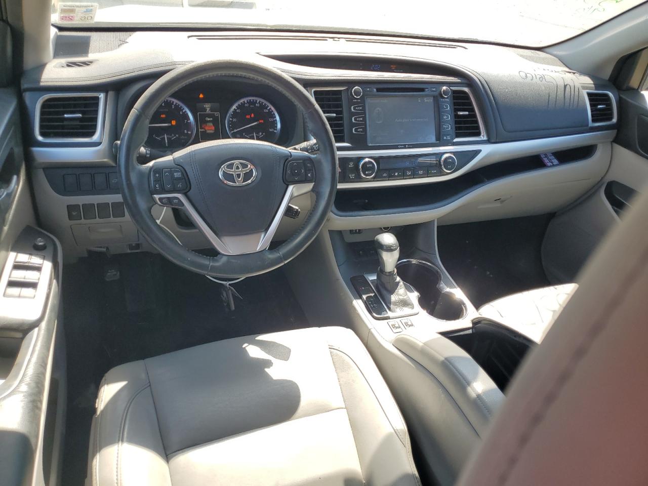 5TDKKRFH6FS101182 2015 Toyota Highlander Xle