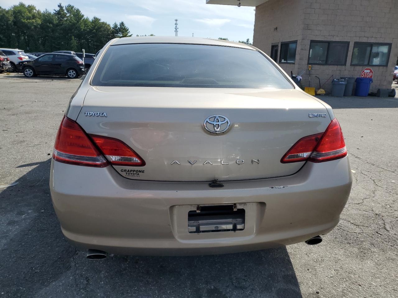 2005 Toyota Avalon Xl VIN: 4T1BK36B75U039046 Lot: 70693424