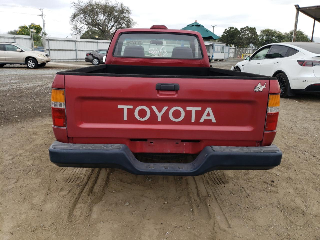 1995 Toyota Pickup 1/2 Ton Short Wheelbase VIN: JT4RN81A1S5207940 Lot: 70725104