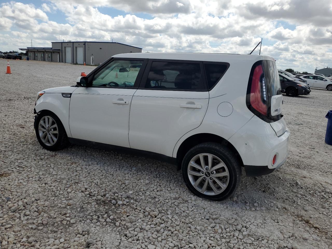 KNDJP3A51K7917728 2019 Kia Soul +